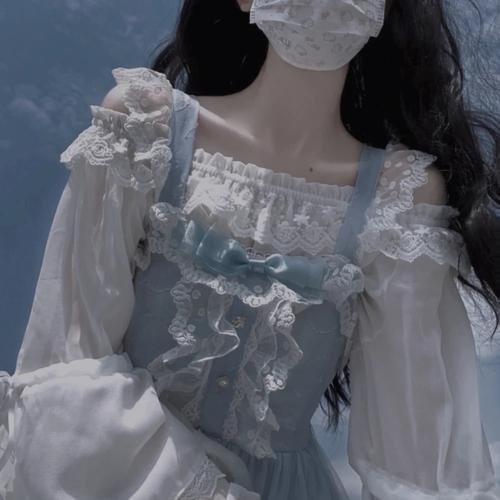 记忆女神的女儿们 海报